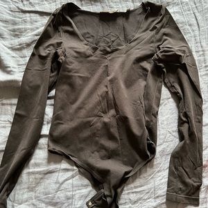 Vince bodysuit black, size M